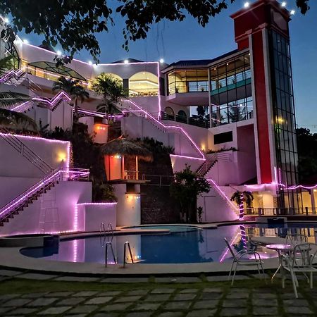 Bohol Plaza Mountain Resort And Restaurant Dauis Exterior photo