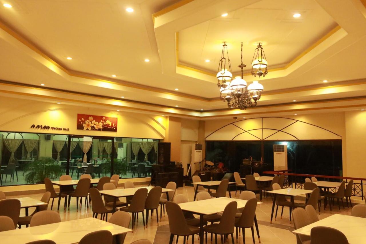 Bohol Plaza Mountain Resort And Restaurant Dauis Exterior photo