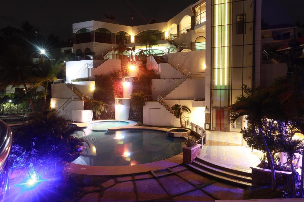 Bohol Plaza Mountain Resort And Restaurant Dauis Exterior photo