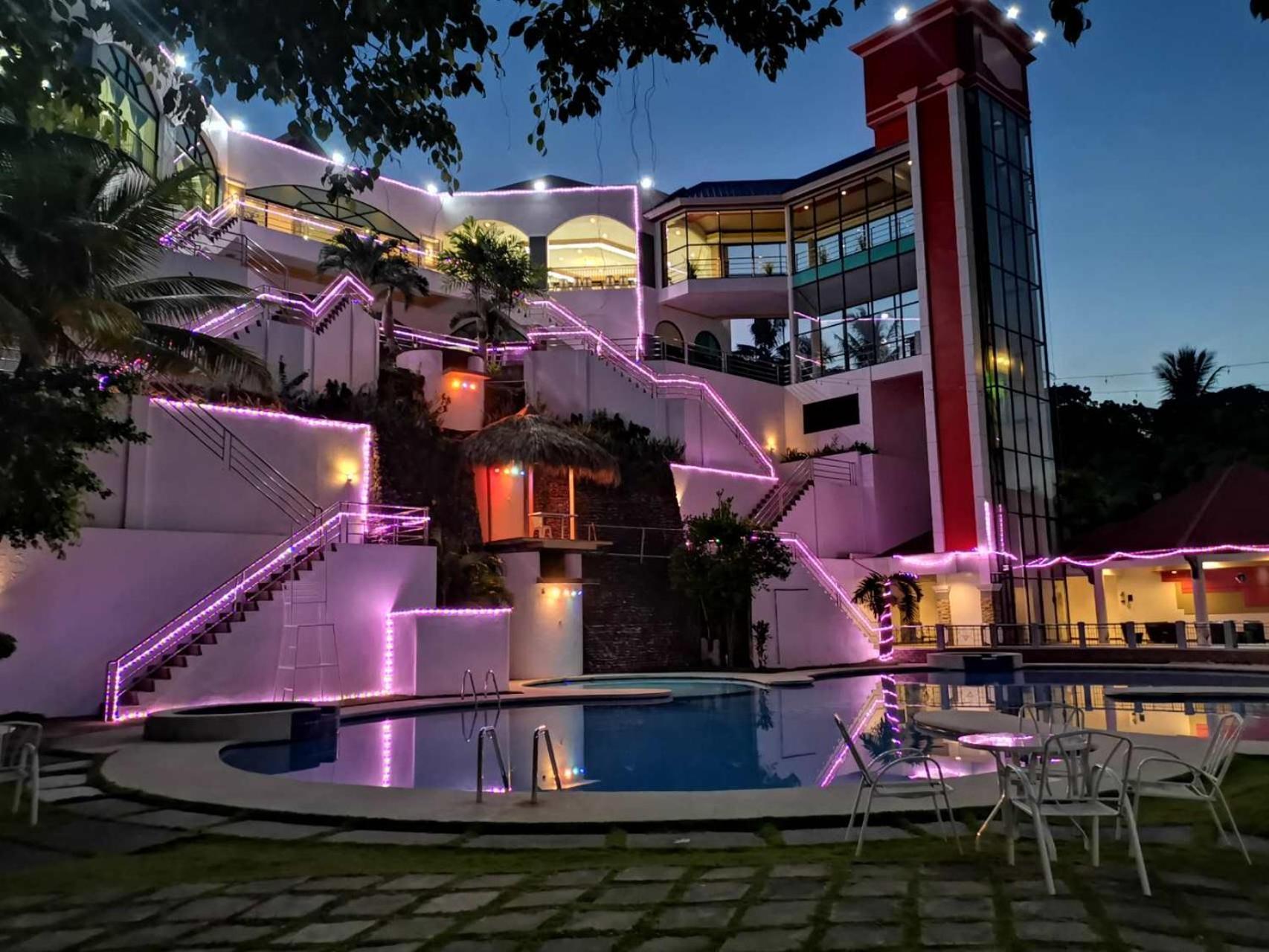 Bohol Plaza Mountain Resort And Restaurant Dauis Exterior photo